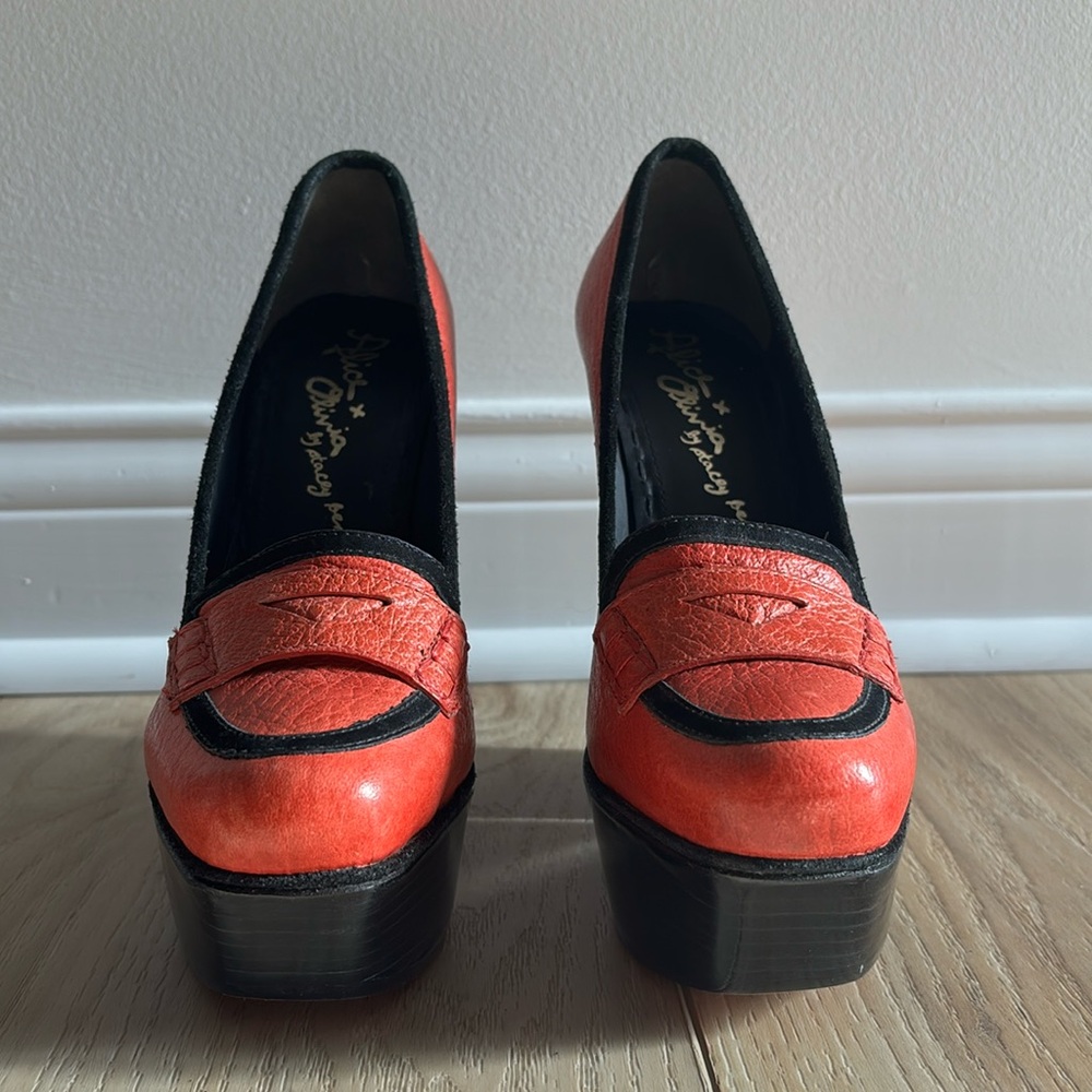 Alice + Olivia By Stacey Bendet Red LEATHER loafers platform heels Sz 38 1/2